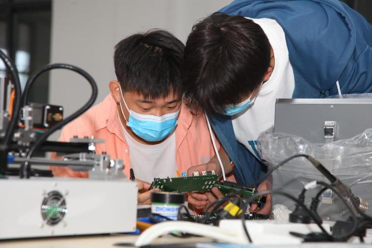 2022年陕西省职业院校技能大赛"电子产品设计及制作"赛项在我校成功举
